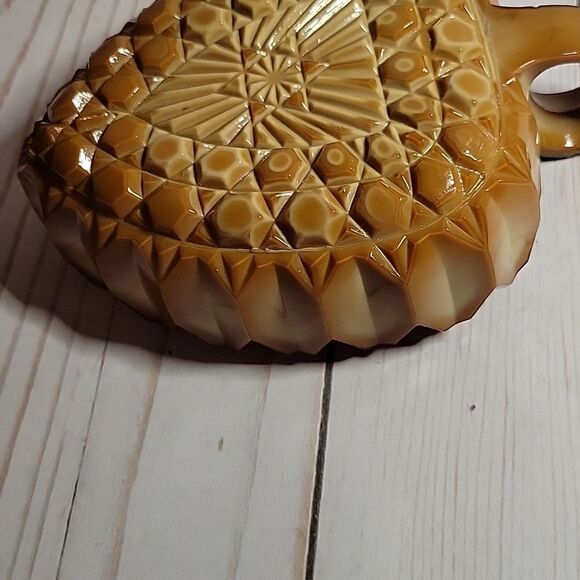 Antique McKee Early 1900's MASONIC PATTERN Heart Shaped Bowl w Handle - Picture 7 of 7